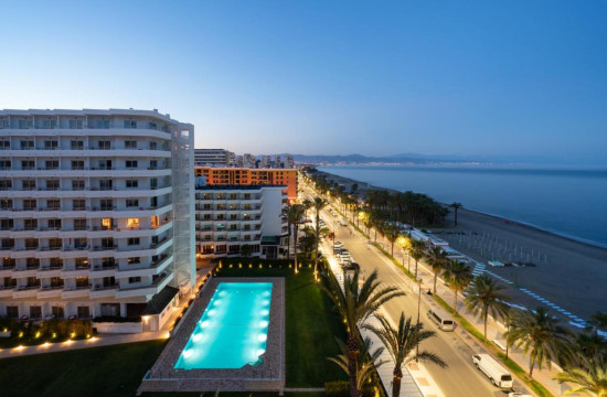 Apartahotel Bajondillo